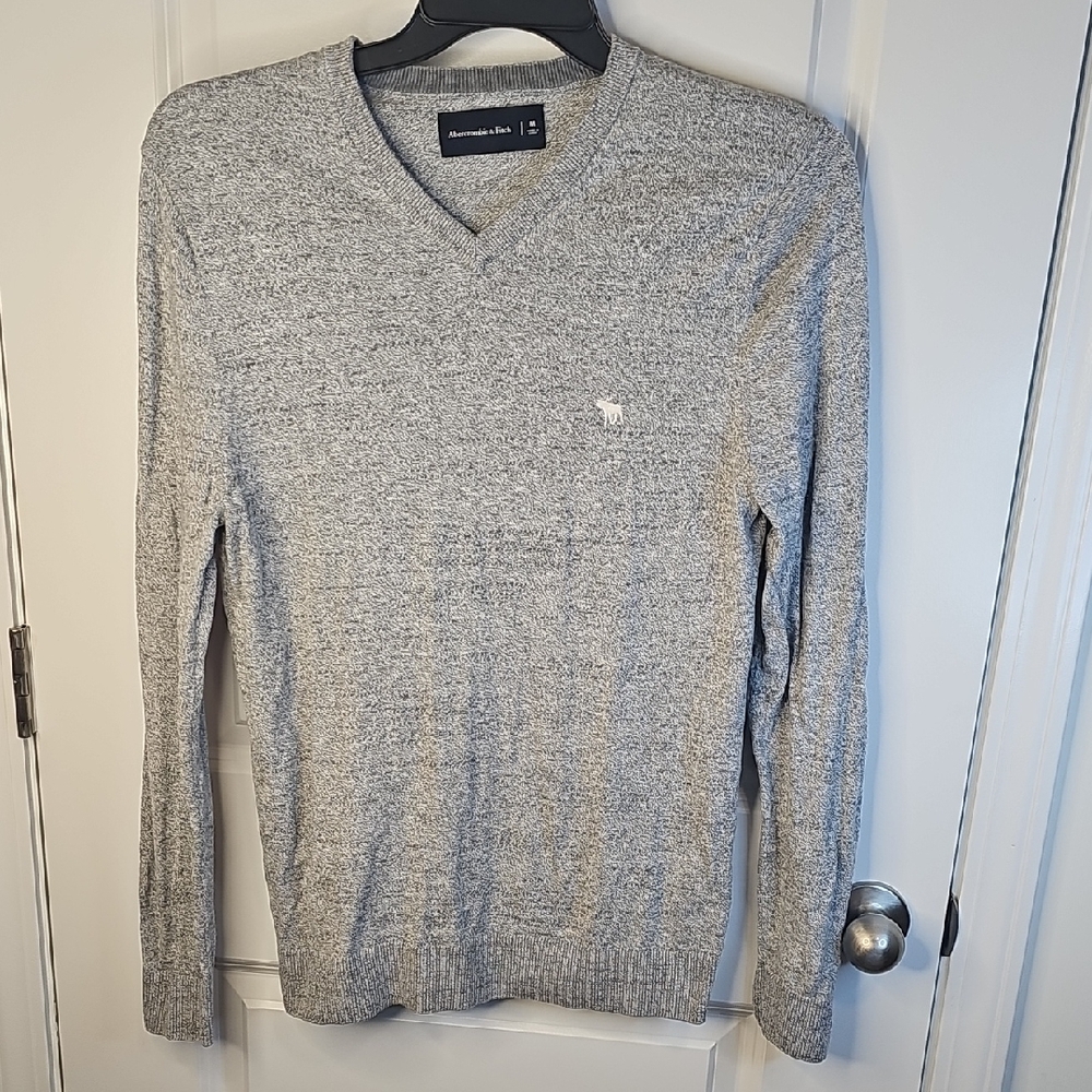 Abercrombie & Fitch‎ Heather Gray V-Neck Sweater